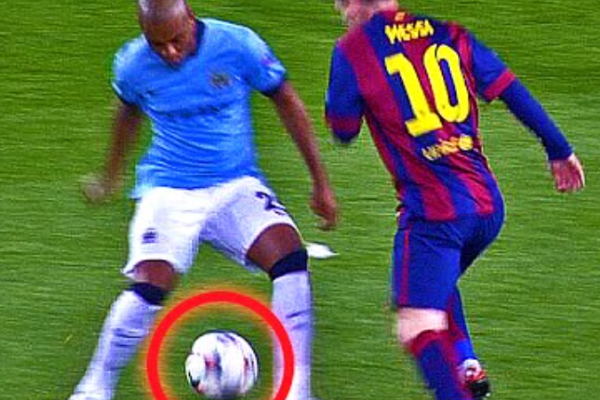 nutmeg-seni-mengecoh-lawan-lewat-celah-kaki