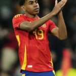 persamaan-lamine-yamal-dengan-lionel-messi-dalam-sepak-bola