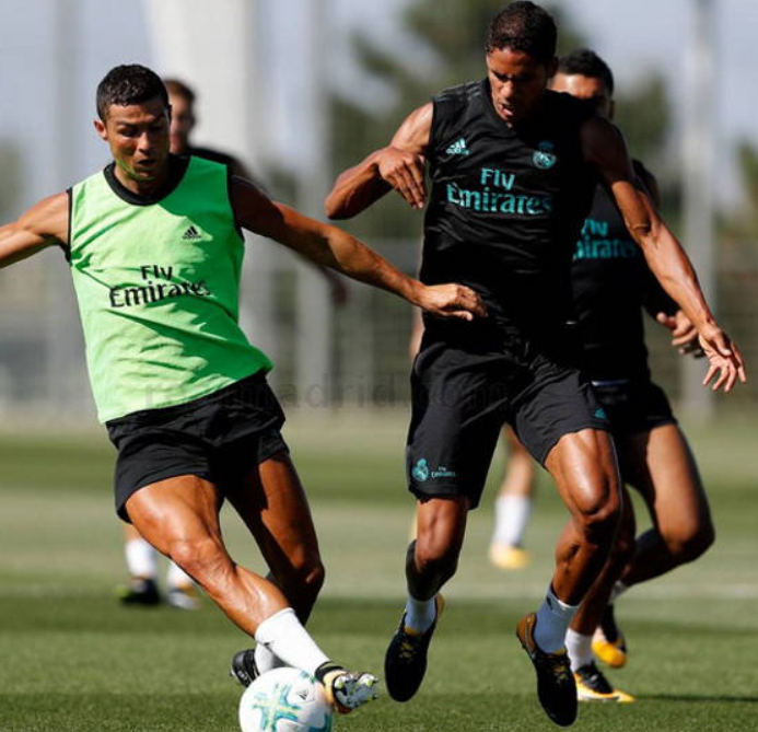 bagaimana-cara-bermain-sepak-bola-saat-cedera