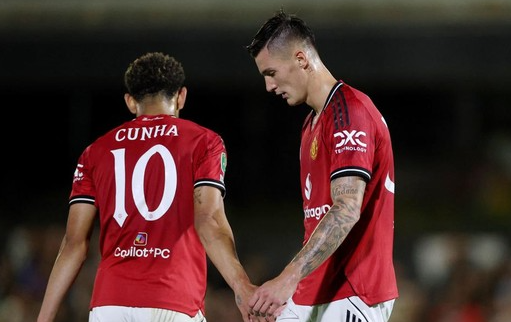 mu-layak-untuk-dikeluarkan-dari-grimsby-town