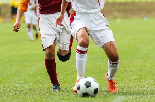 teknik-dasar-sepak-bola-untuk-pemula