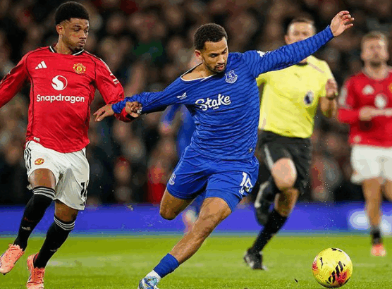 mu-mencatat-rekor-kekalahan-di-old-trafford-melawan-everton
