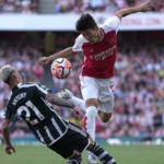 Arsenal Kemenangan Dramatis di Emirates Stadium